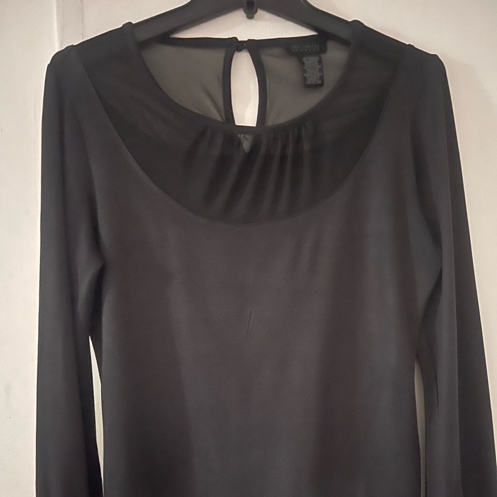 Women’s long sleeve top